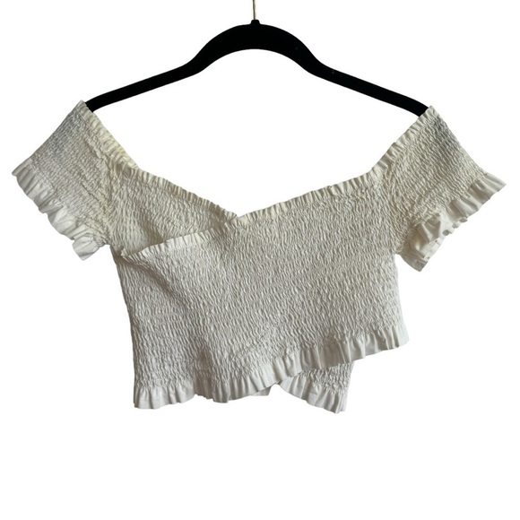 ASTR the Label Smocked Crossover Ruffled Crop Top, Size S - Picture 3 of 7